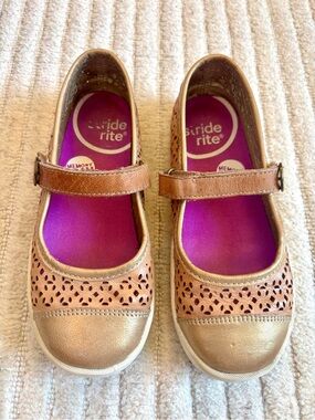 Stride Rite Poppy Leather Mary Jane little girl 13.5